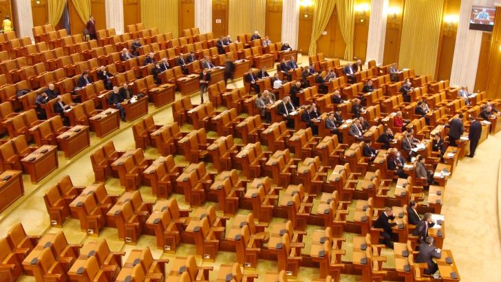 Parlamentarii, bugetarii cei mai chiulangii