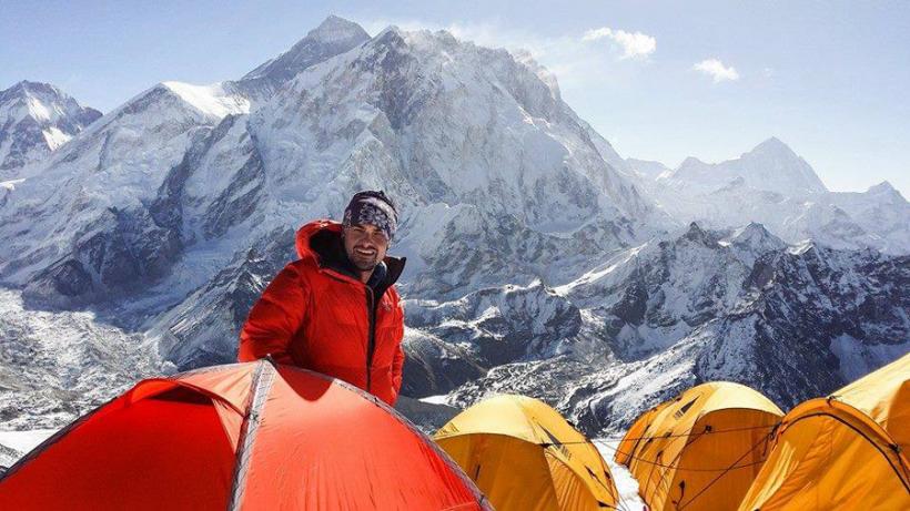 Aplinistul Alex Găvan a fost surprins de seismul din Nepal pe muntele Everest (UPDATE - PRIMELE IMAGINI DUPĂ AVALANȘĂ)