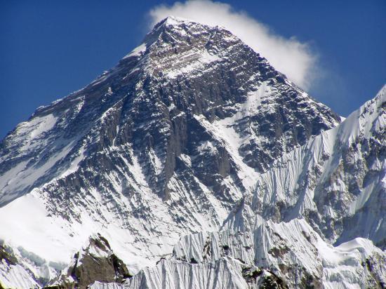 Cutremur în Nepal: Când se vor putea relua ascensiunile pe Everest
