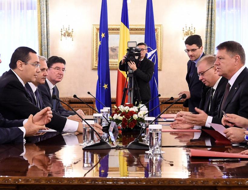 Discuția dintre Ponta și Iohannis la terminarea recepției de Ziua Europei