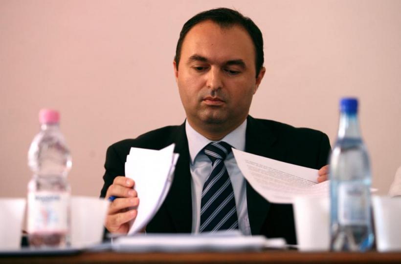Preşedintele Consiliului Judeţean Iaşi, Cristian Adomniţei, sub control judiciar