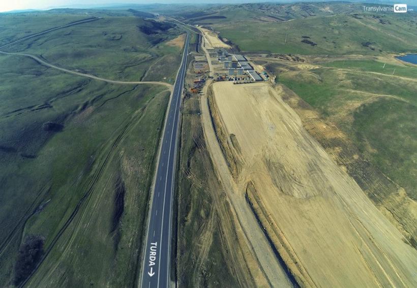 (VIDEO) Cum arată de SUS lucrările la autostrada Sebeş – Turda