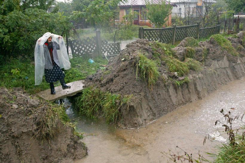 Inundaţii şi alunecări de teren în Bistriţa - Năsăud