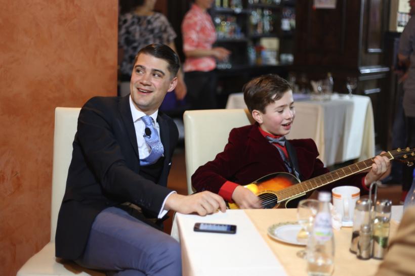 Virgil Mănescu face parada modei la „Poftiți pe la noi!” 18506961