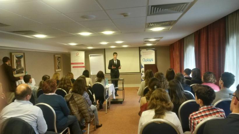 Încă un elev român premiat pentru cel mai bun discurs 