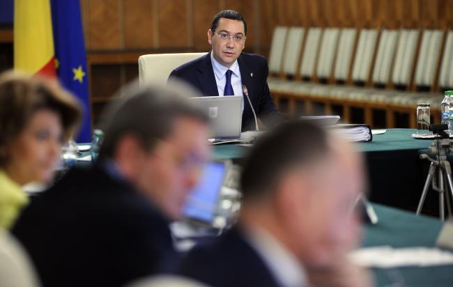 Victor Ponta vrea să remanieze Guvernul. Cazanciuc și Teodorovici, pe lista celor vizați
