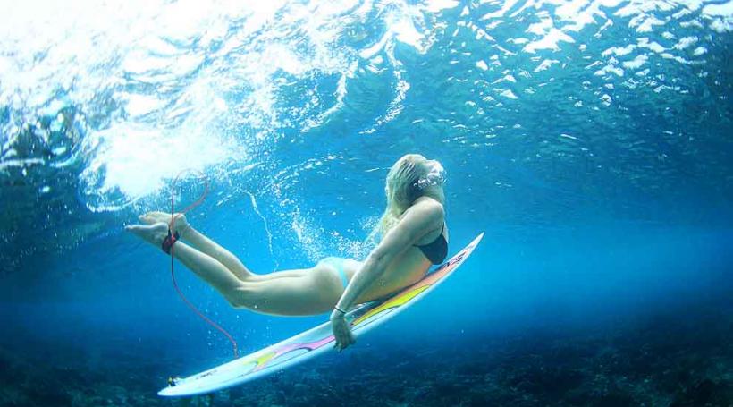 Cele mai tari poze de SURFING. Cine a inventat acest sport extrem