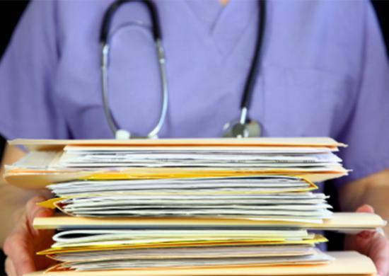 UPDATE I Medici şi pacienţi din Brăila, audiaţi într-un dosar de şpagă pentru pensionări anticipate