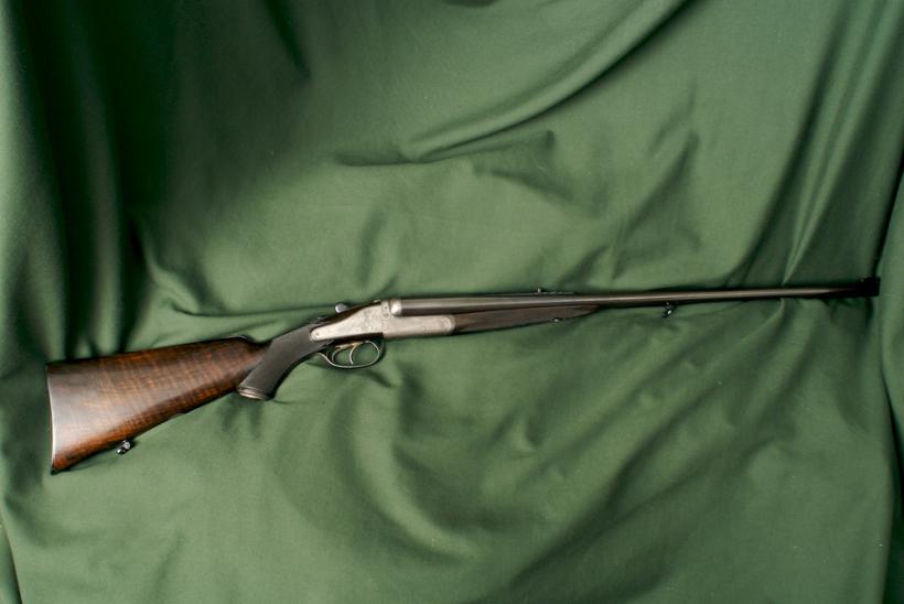 O femeie s-a împuşcat de disperare cu o armă de vânătoare