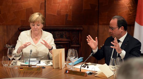 Merkel și Hollande se întâlnesc pentru a evalua rezultatul referendumului din Grecia