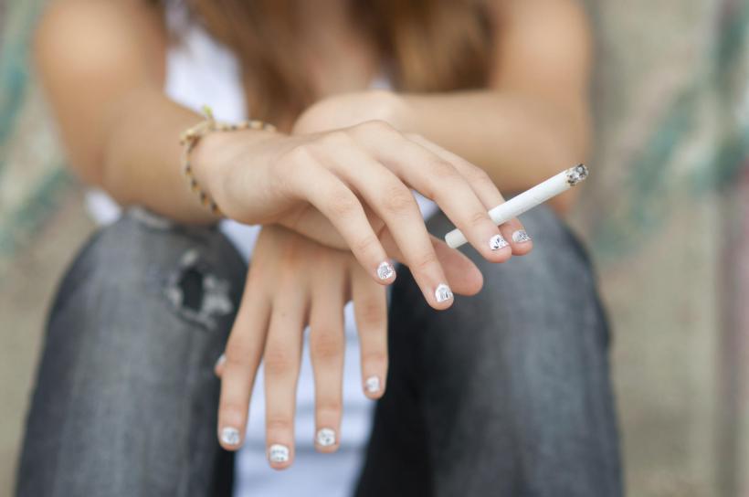 Numărul tinerilor fumători a crescut la 33%