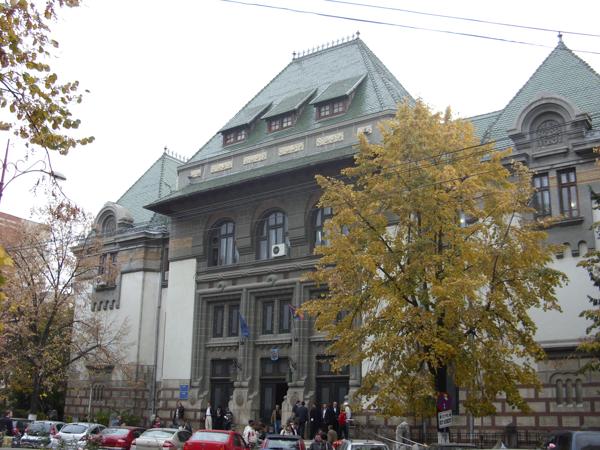 Sediul tribunalului Buzău se mută la mall