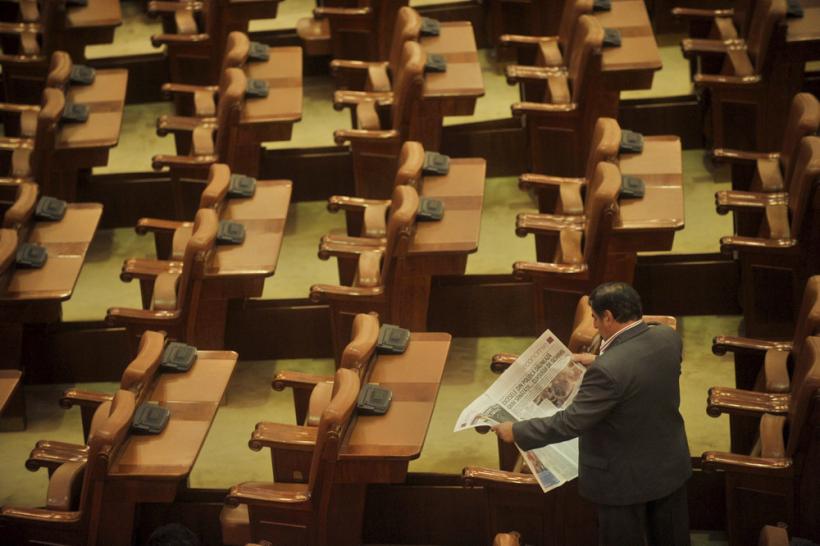 Klaus Iohannis cere reexaminarea legii privind pensiile speciale ale parlamentarilor