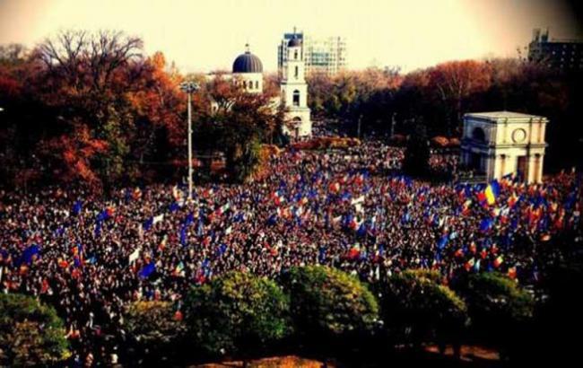 Marș pentru unirea României cu R. Moldova, astăzi, în Capitală! Brigada Rutieră precizează traseul şi orarul de desfăşurare 