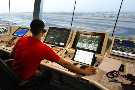 A ÎNCEPUT GREVA de avertisment a controlorilor de trafic aerian din România! Niciun avion nu va decola şi nu va ateriza pe Aeroportul Otopeni