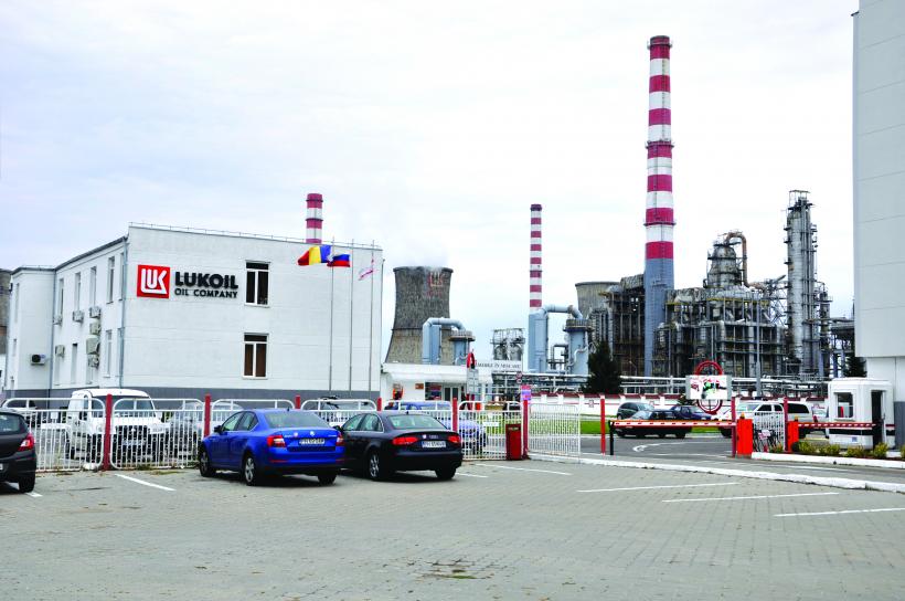 Lukoil ameninţă: închidem rafinăria Petrotel