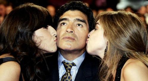 Diego Maradona a pierdut șase milioane de de dolari. Pe cine suspectează