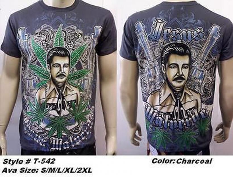 Tricourile cu portretul baronului drogurilor &quot;El Ghapo Guzman se vând ca pâinea caldă