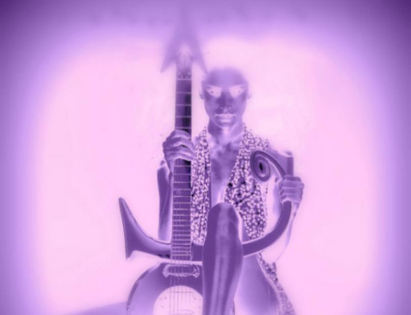 Prince lansează un nou album cu titlul &quot;Hit &amp; amp; Run Album&quot;