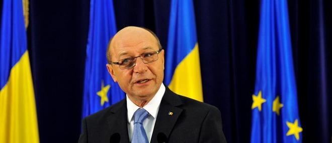Băsescu: Klaus Iohannis a fost influenţat de BNR în privinţa Codului fiscal