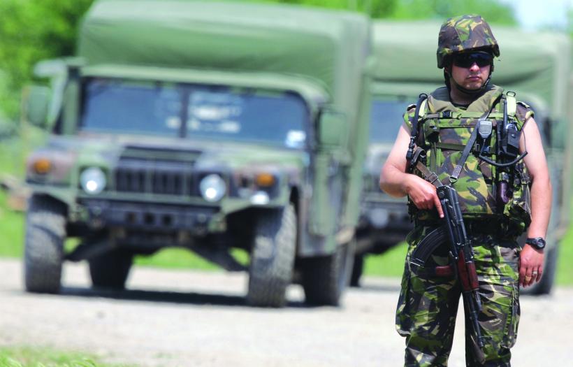 Armata vrea să facă exerciţii militare în casele românilor