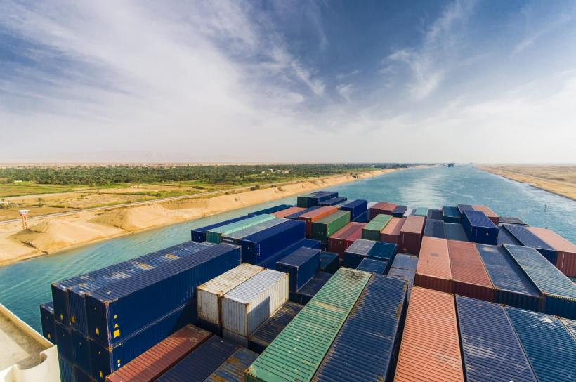  STRATFOR: ce avantaje aduce largirea Canalului de Suez
