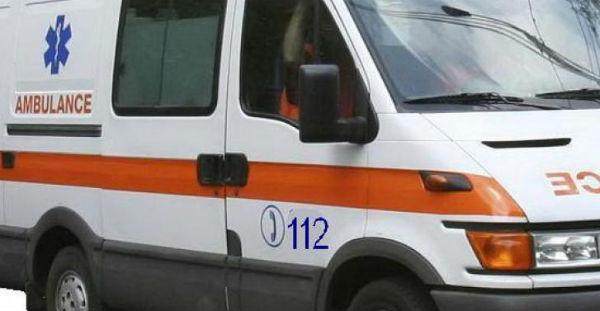 O femeie a sunat la 112, dar ambulanţa a ajuns după 5 zile! Au găsit-o moartă în casă