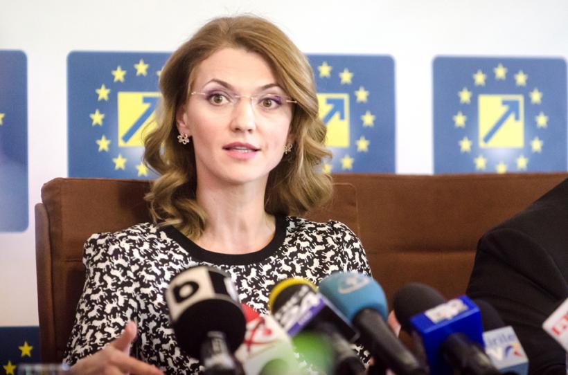 Alina Gorghiu: Faptul că ne-am înţeles pe Codul fiscal nu înseamnă că mergem &quot;la braţ&quot; cu Liviu Dragnea