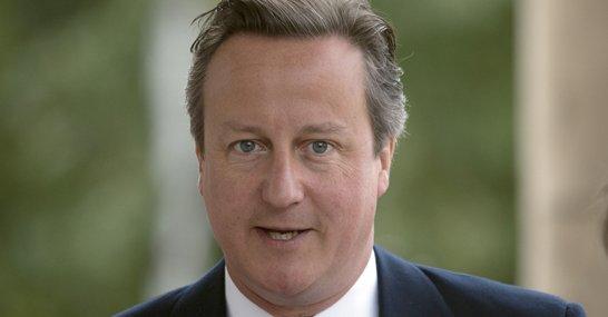 David Cameron se declară &quot;profund emoţionat&quot; de moartea copilului sirian