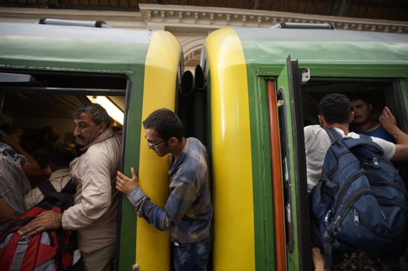Haos în Gara Keleti din Budapesta după ce poliţiştii s-au retras