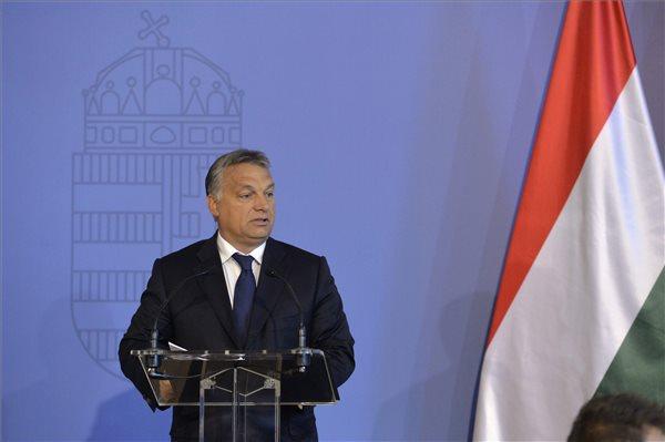 Viktor Orban: Ne plac la nebunie chioşcurile de kebab de pe bulevardurile Budapestei