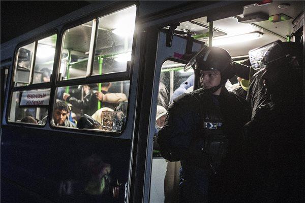 Oficial ONU: Noua lege a imigranților din Ungaria ar putea duce la haos