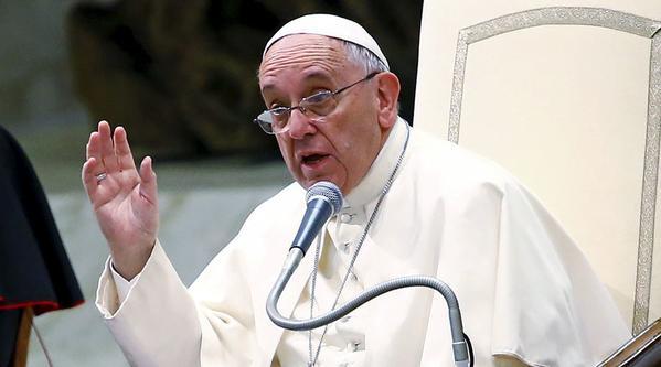 Papa Francisc aprobă o reformă ISTORICĂ