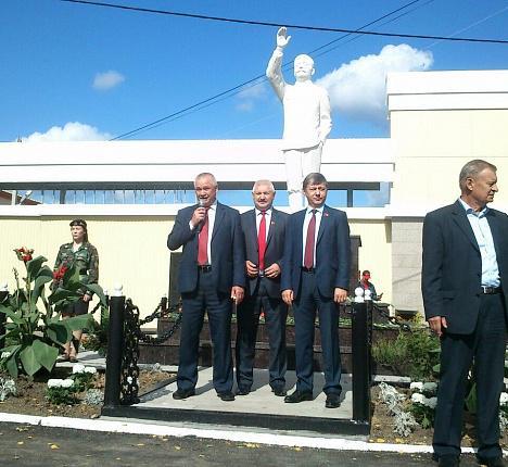 Două monumente ale lui Stalin au fost inaugurate în Rusia