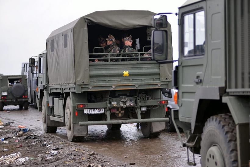 Guvernul de la Budapesta a trimis 3.800 de militari la graniţa cu Serbia