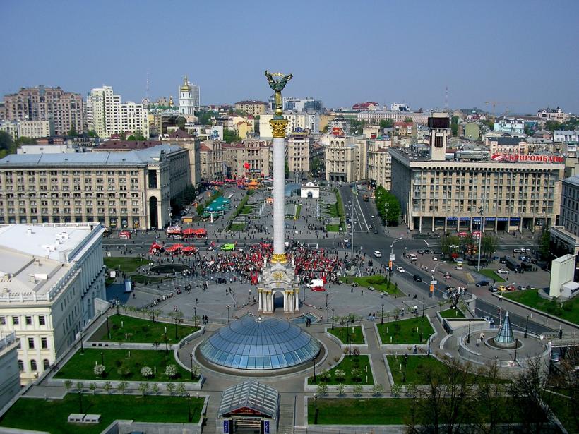 Conferinta Yalta European Strategy, mutată la Kiev. În Livadia, discutau Putin cu Berlusconi