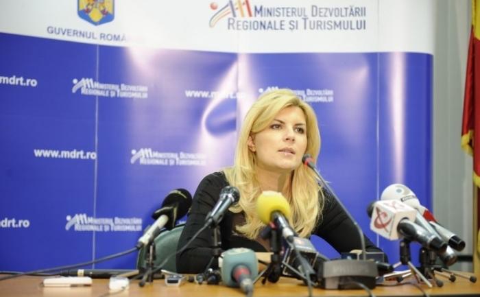 Cum au fost răsplătiţi UDMR-iştii cu contracte de la ministerul Elenei Udrea