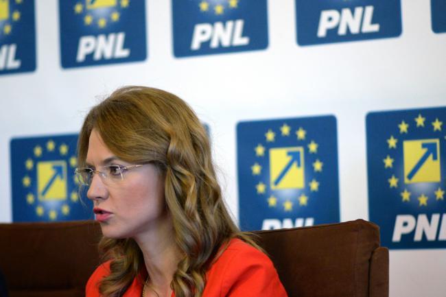 Alina Gorghiu speră într-o guvernare liberală:  PNL este astăzi partidul pe care cei mai mulţi dintre români l-ar vota