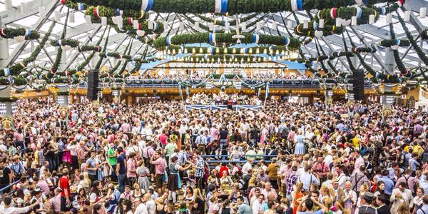 VIDEO - La Munchen a început nebunia festivalului berii, Oktoberfest