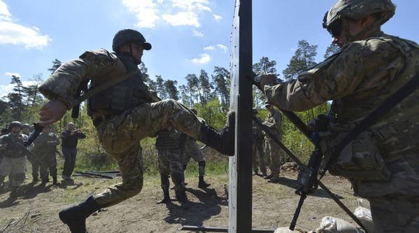 Ucraina a înfiinţat o brigadă de apărarea a Bucovinei de România