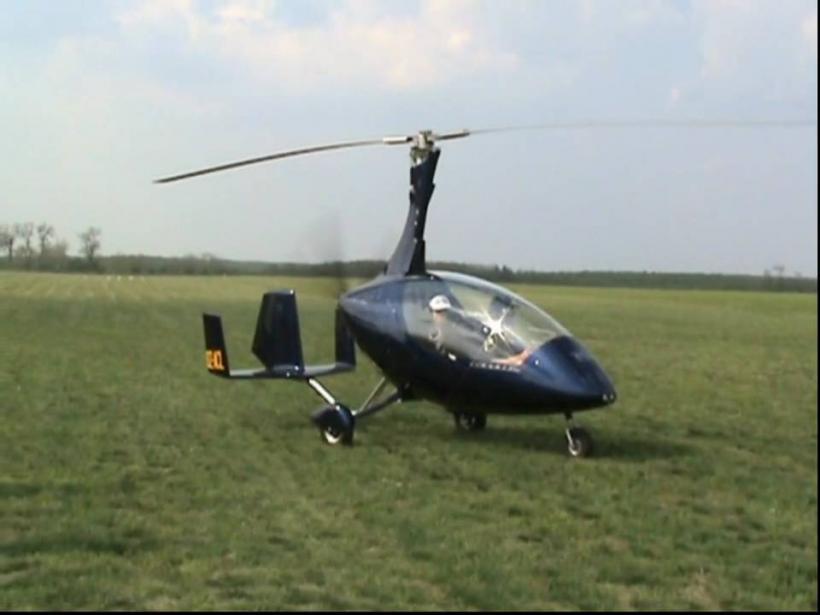 Un girocopter s-a PRĂBUȘIT în zona Odorheiu Secuiesc. Pilotul a MURIT carbonizat