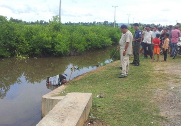 Cadavrul unui „european”, îndesat într-o valiză, în apele unui canal din Cambogia 