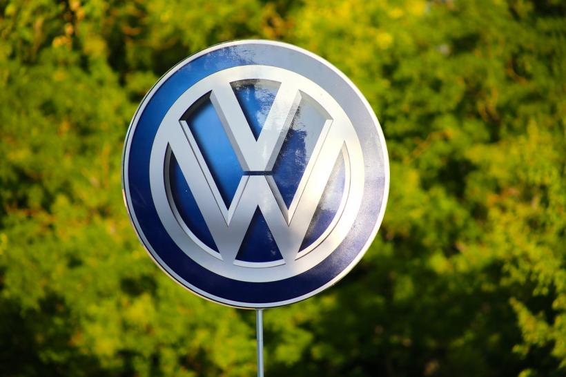 Producătorul auto Volkswagen, pregătit pentru o anchetă externă
