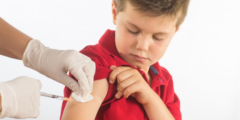 Vaccinare obligatorie pentru înscrierea la şcoală 