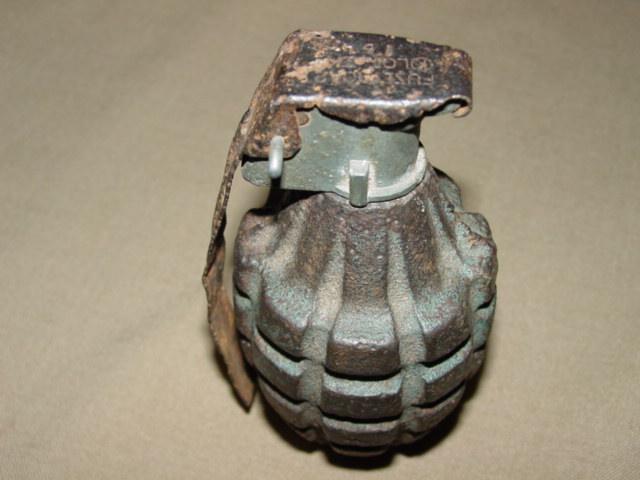Grenadă în perfectă stare de funcționare, găsită pe un șantier din județul Botoșani