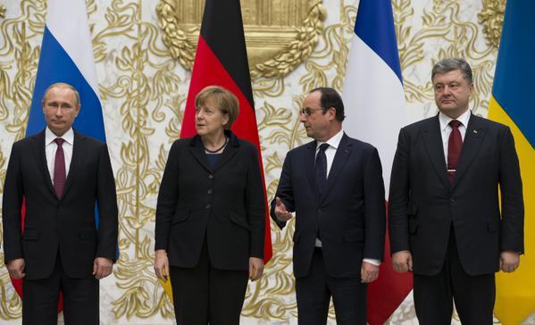  Hollande, Putin, Merkel și Porosenko sunt la Paris. Discuții despre Ucraina dominate de Siria