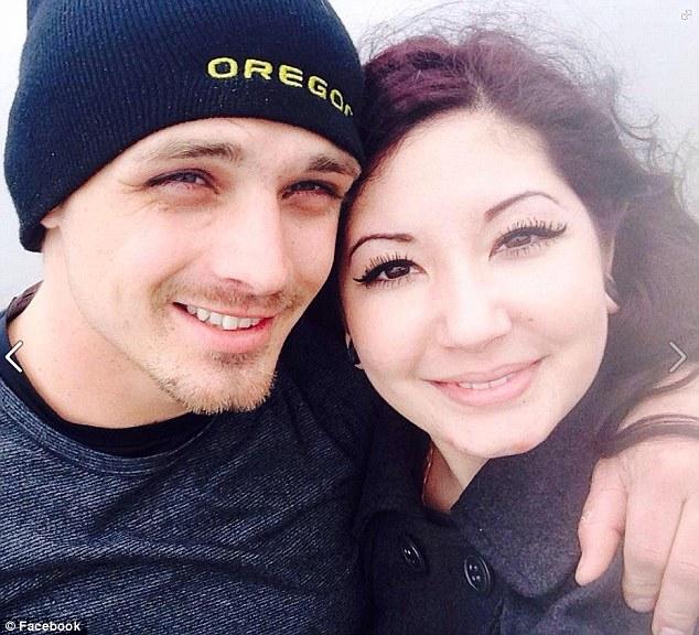 Atacul armat din Oregon: mesajul șocant al unei victime către iubitul său. Tânără se zbate între viață și moarte