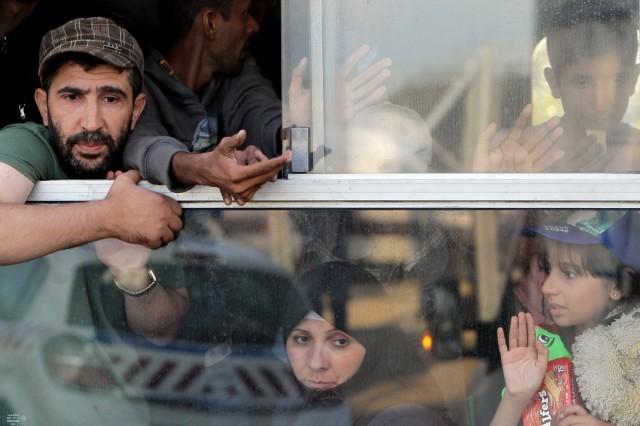 În România au ajuns primii refugiaţi sirieni