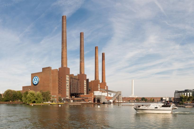 Aplicaţie online pentru verificarea maşinilor marca Volkswagen şi Volkswagen Autovehicule Comerciale 