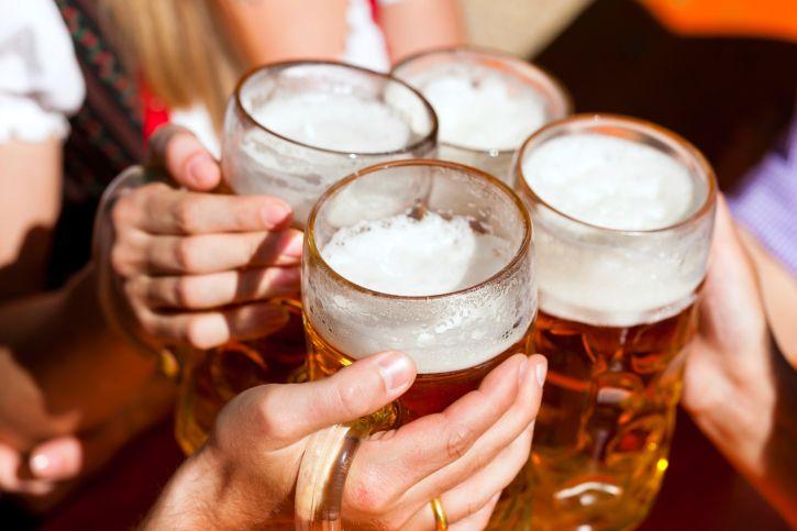 De ce ar trebui ca femeile să bea bere